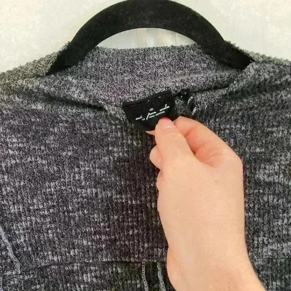 Out From Under Tripp Mock Cropped Top Urban Outfitters Gray Turtleneck Crop Top - Picture 2 of 5